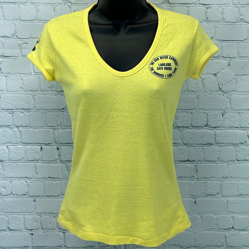 Vintage Chicken of the Sea T Shirt Tuna Fish Employee Yellow Womens XS X-Small